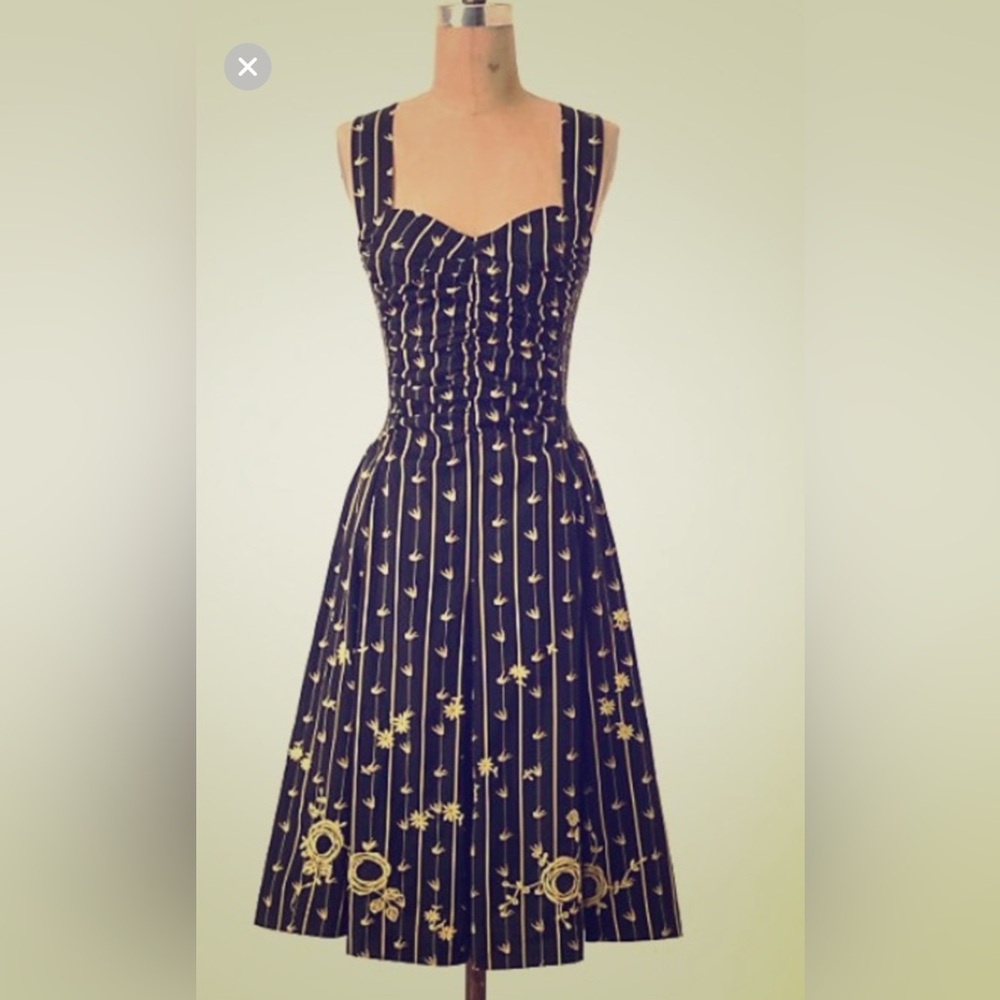 ANTHROPOLOGIE Ruched Martins Dress Birds Stripe. Size 6